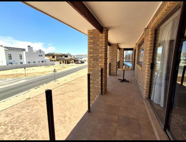 4 BEDROOM HOUSE FOR SALE IN BRITANNIA BAY